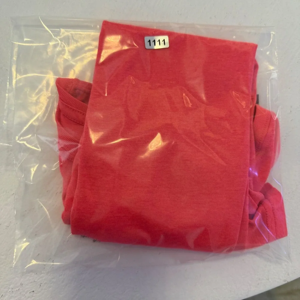 Nike Dri-FIT Womens Training Shirt Red Short Sleeve Athletic Tee XS RN56323